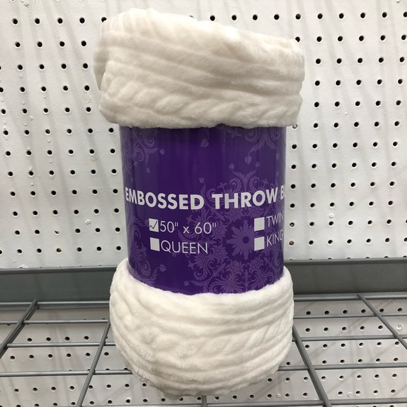 Embossed Plush Throw Blanket - Picture 4 of 5